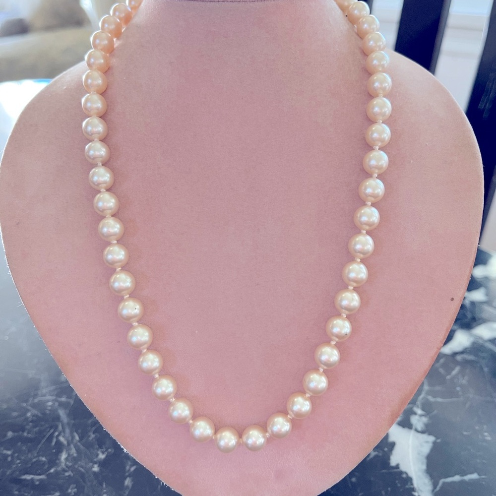 Beyond stunning simulated pearl necklace
